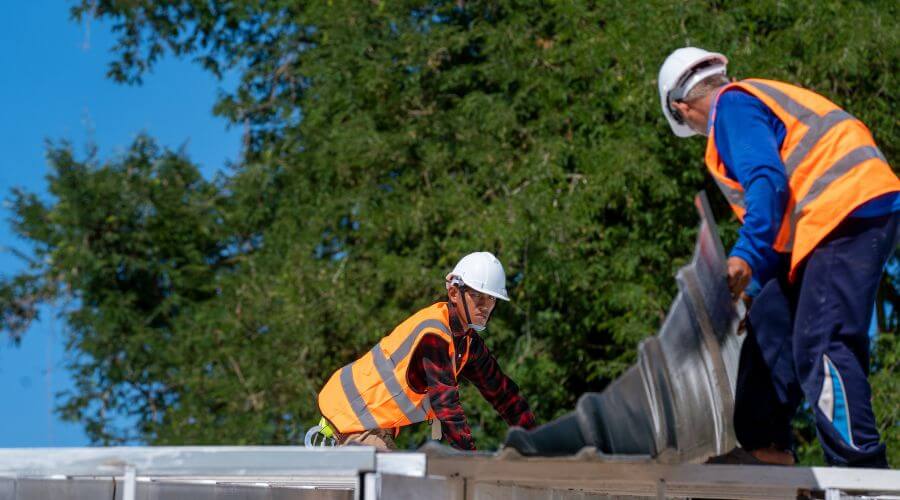 Roof repair in Herreid, SD